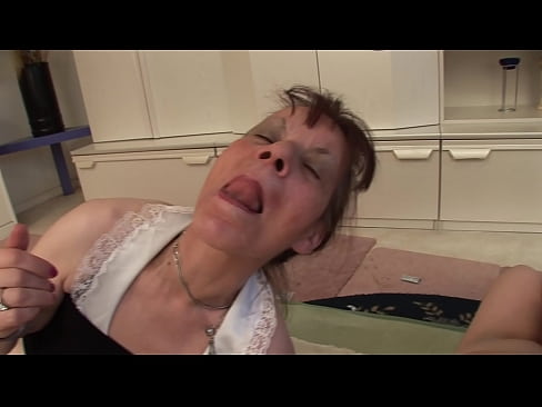 ❤️ Oomakhulu ababini kunye notatomkhulu omnye banabathathu Isondo esikhulu kwi-xh.com-milf-300.ru ❌️❤